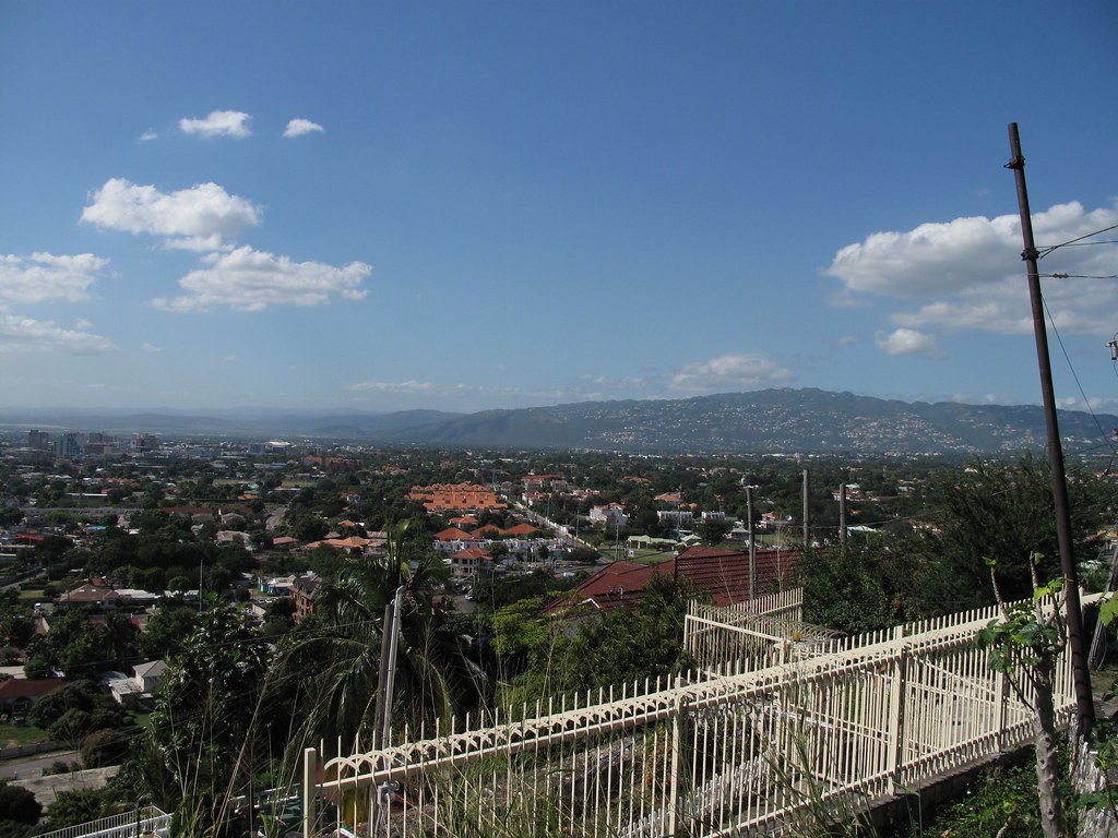 Beverly Hills & the Sandy Park Ghetto in Kingston Jamaica southvibez