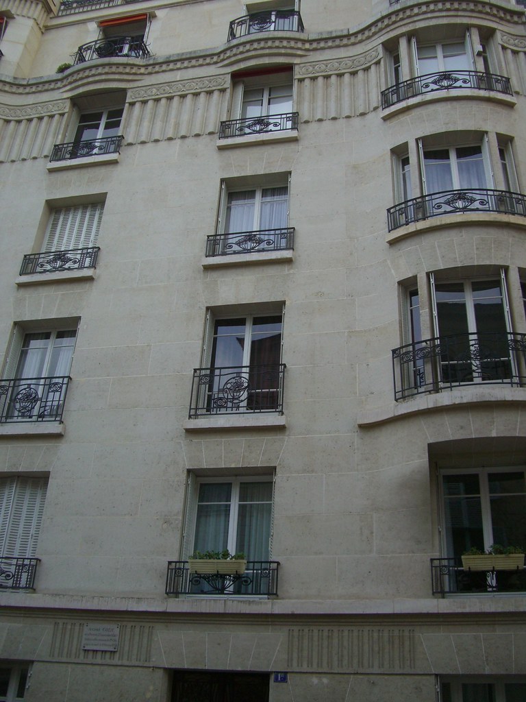 Paris VIIe, 1 bis rue Vaneau Immeuble habité par André G… Flickr