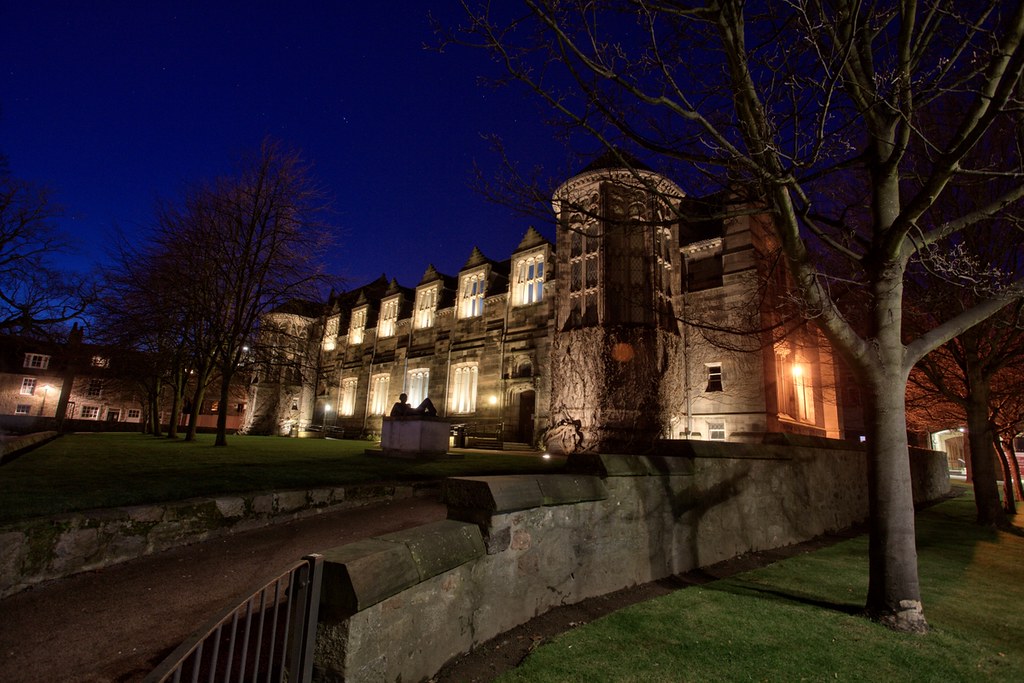 Aberdeen University The "New Building" at King's College, … Flickr