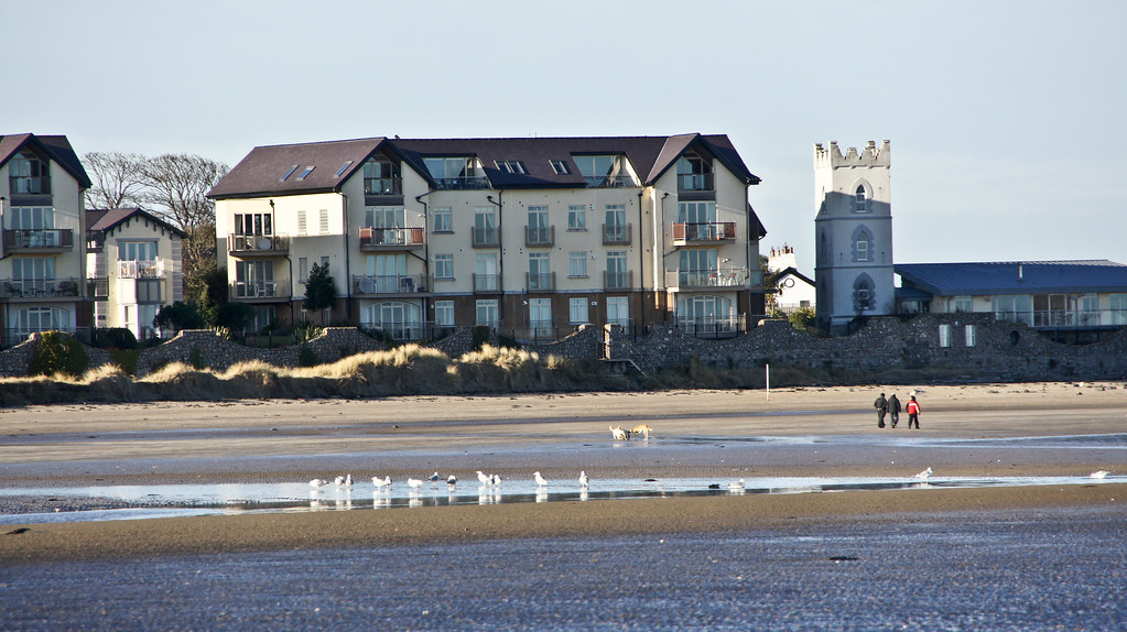 Claremont Beach, Howth Claremont Beach, Howth Ben Edar is … Flickr