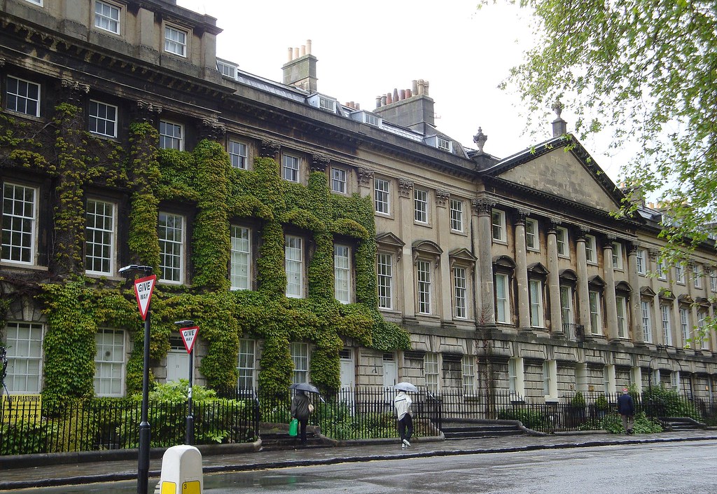 [5135] Bath Queen Square Queen Square, Bath. North Side,… Flickr