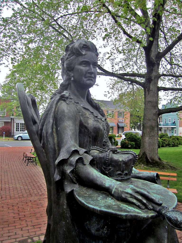 Queen Anne statue at courthouse, Centreville, Maryland Flickr