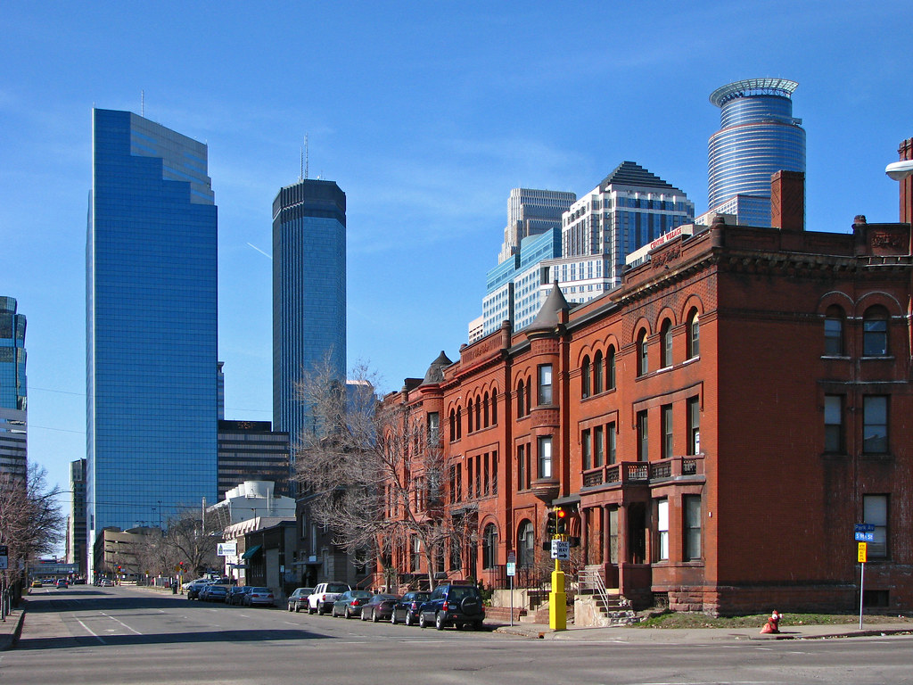 Elliot Park Old Apartments in the Elliot Park neighborhood… Flickr