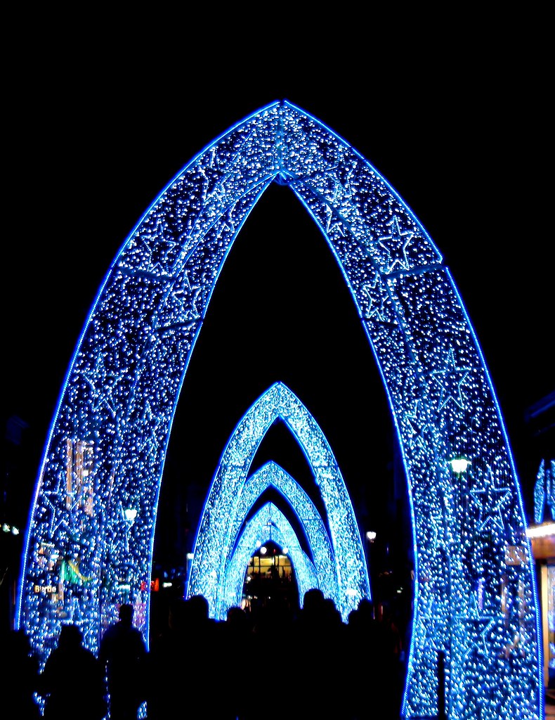 Gateway to Shopper's Paradise..... The Christmas Lights, n… Flickr