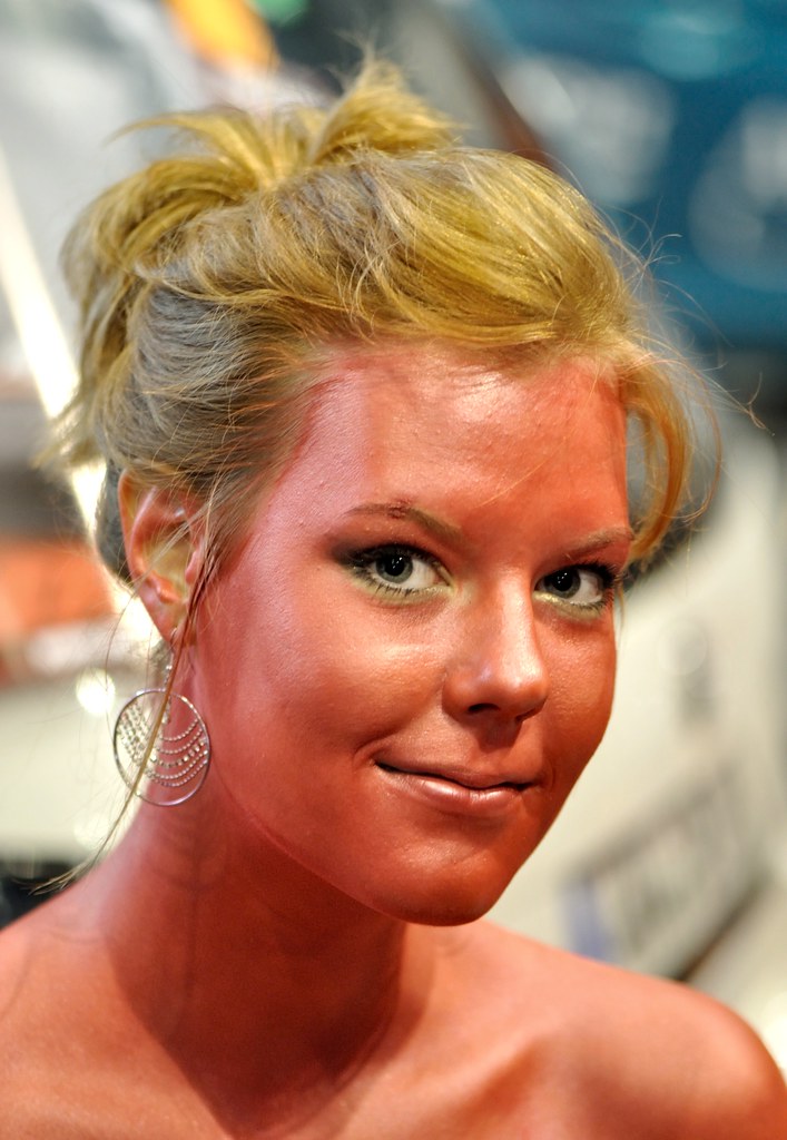 Bodypainting on Tuning Salon Brno 2010 Thomas T. Flickr