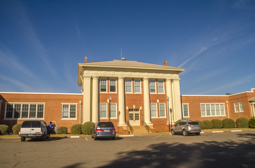 Plains High School Built in 1921, the Plains High School s… Flickr