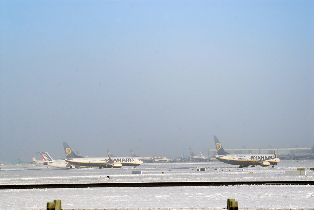 Dublin airport , Christmas day 2010 After the turmoil of D… Flickr