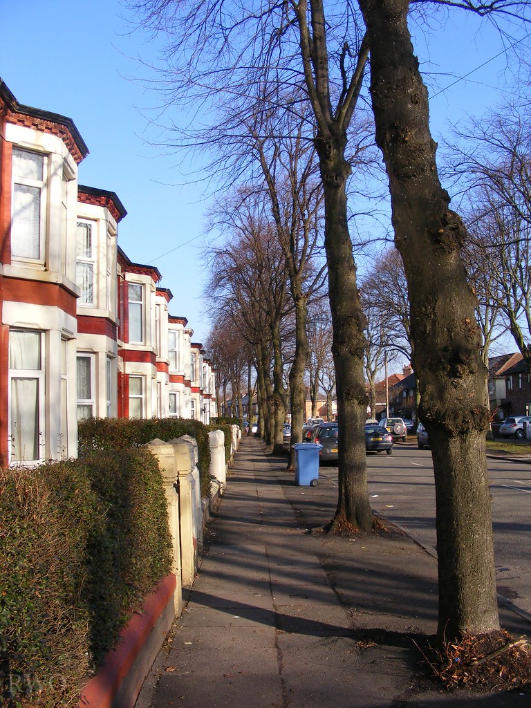 Lisburn Lane, Tuebrook Attractive terraced houses with bay… Flickr