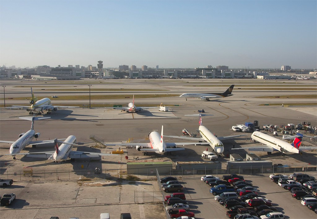 Maintenance Ramp, Miami Airport 1st March 2011., Miami, Fl… Flickr
