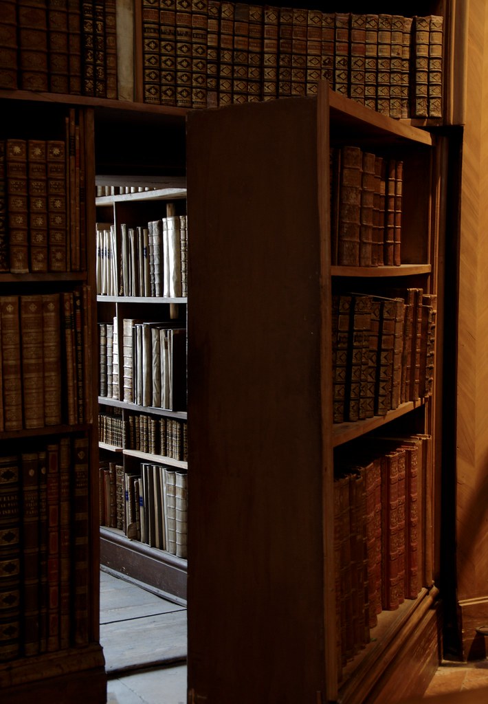 Secret library A library hidden inside a library. Who woul… Flickr
