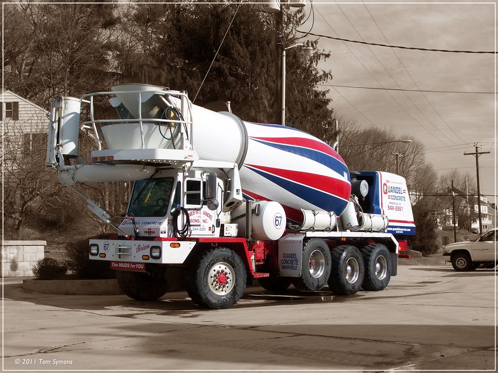Oshkosh® begosh Oshkosh front discharge concrete truck (lo… Flickr