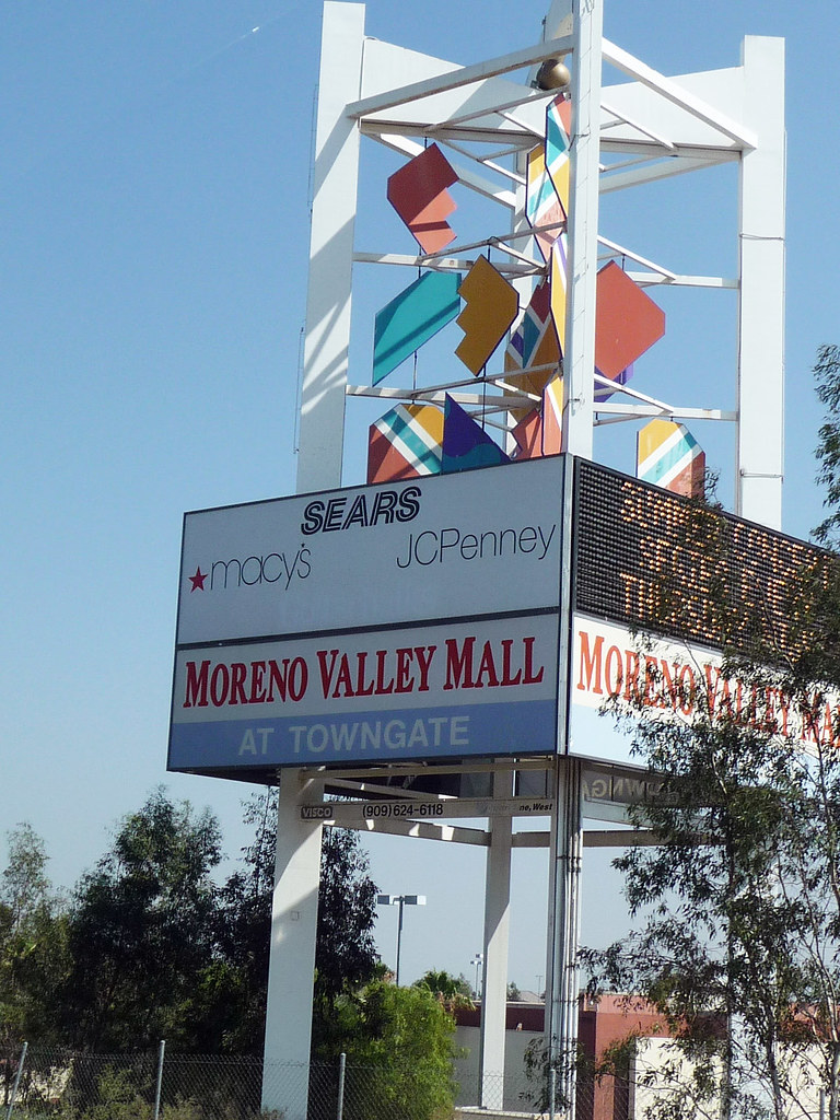 Moreno Valley Mall Sign David Valenzuela Flickr
