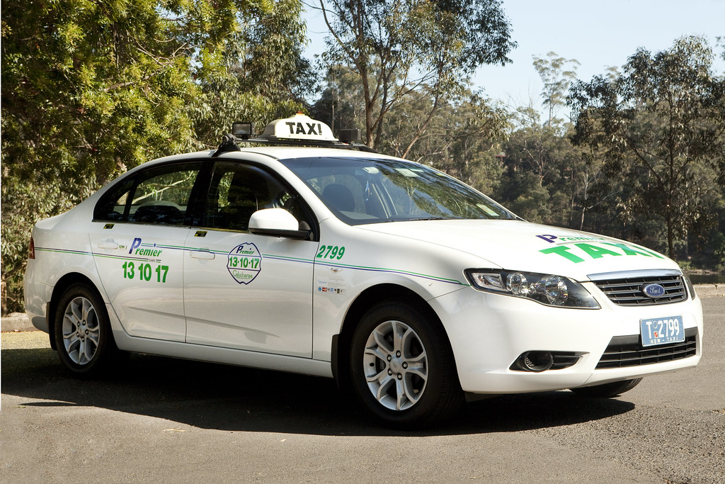 Premier Cabs Sedan Premier cabs side view Premier Cabs Sydney