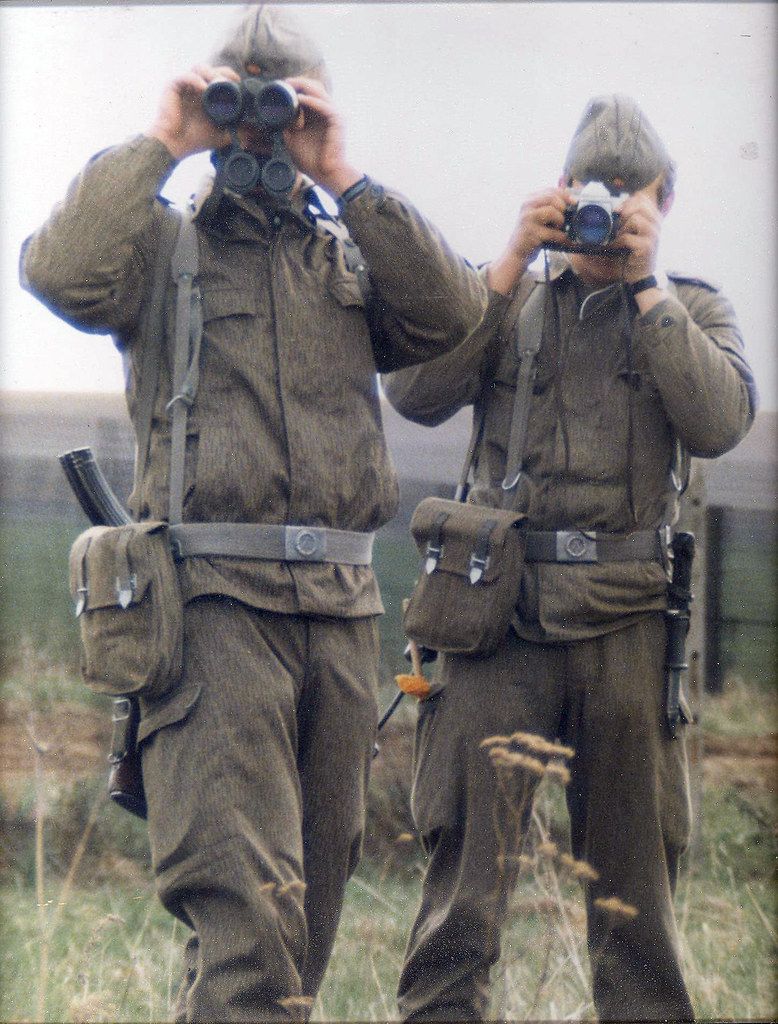 borderguard7 001_edited1 East German border guards in the… Flickr