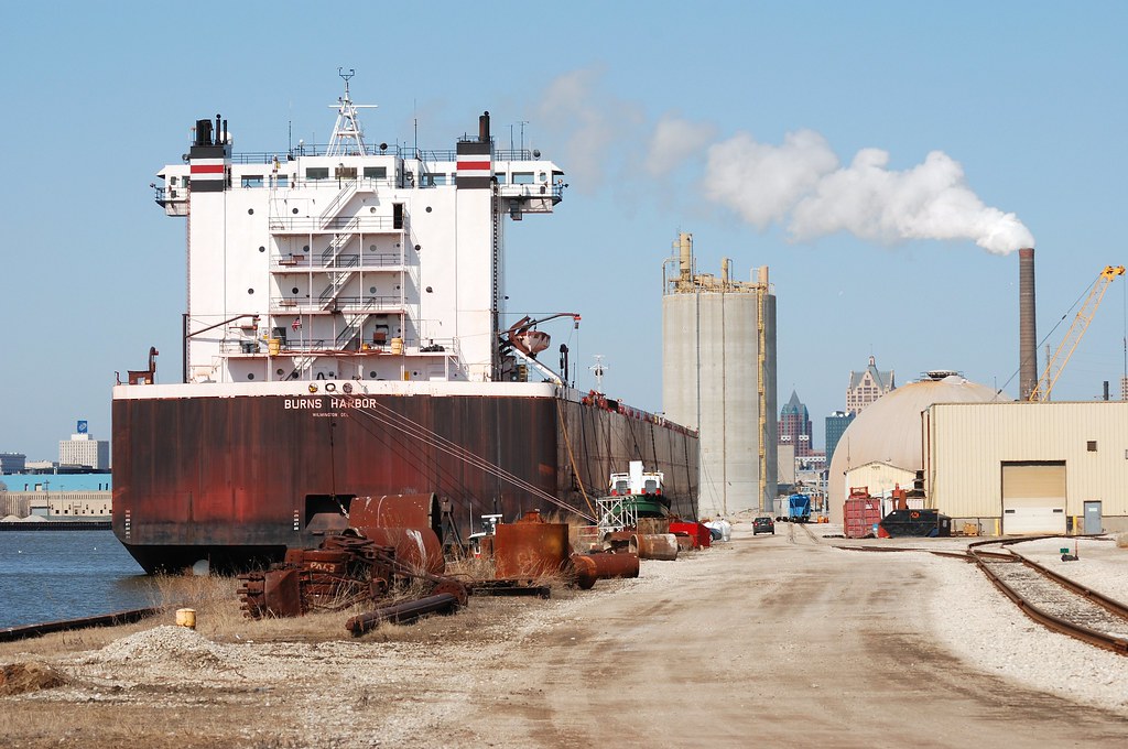 Burns Harbor Burns Harbor at the Port of Milwaukee. Crew m… Flickr