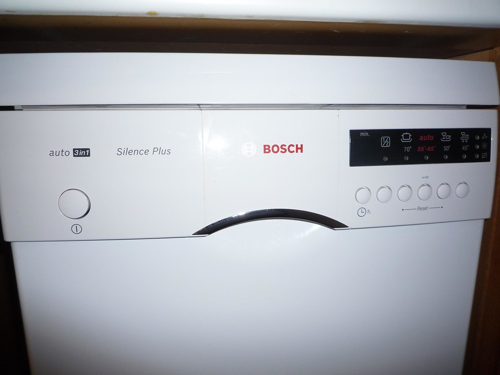 Bosh dishwasher inside view BOSCH SilencePlus AAA Class … Flickr