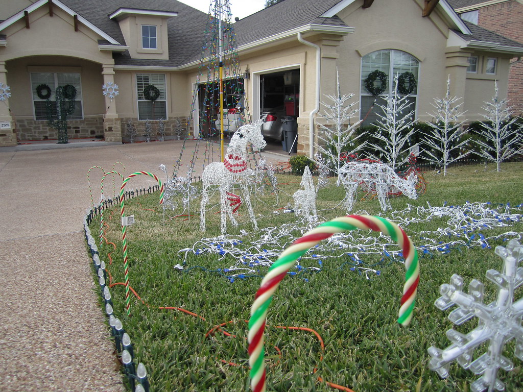 2010 Christmas lights Our 2010 Christmas lights in Round R… Flickr