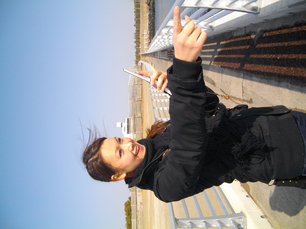 「釣りナビくん」マスコットガール マスコットガールのレイナちゃん。パンフレット用ポーズ集です。 釣りナビくんHP t… Flickr