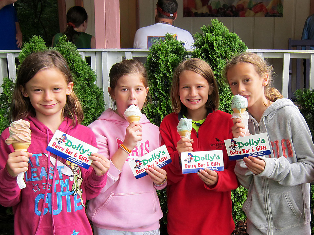 campersicecream Young summer camp girls at ice cream sta… Flickr