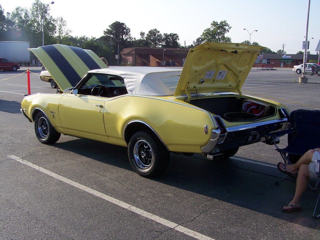 1969 OLDSMOBILE CUTLASS See at car show in winder, ga 042… Flickr