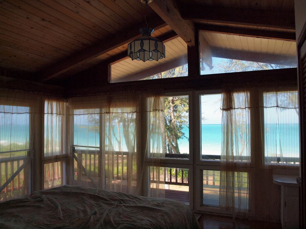 Waimanalo Beach House Upstairs bedroom Waimanalo Beach Ho… Flickr
