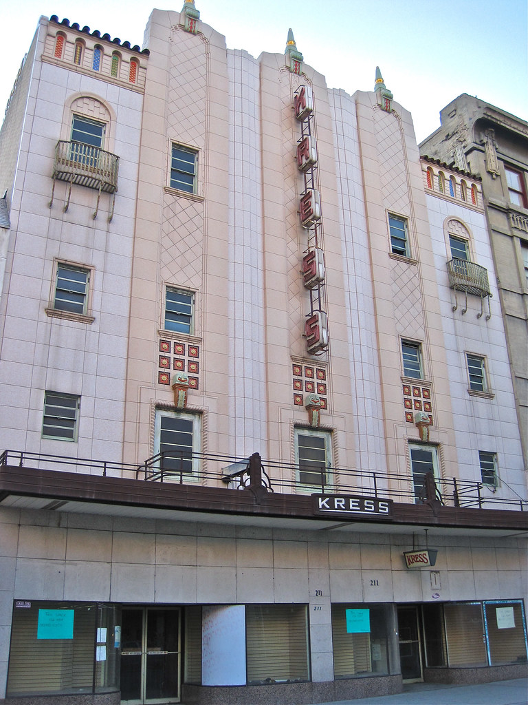 Kress, El Paso, TX Old Kress department store building in … Flickr