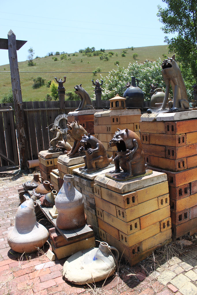 Gargoyles in the Kilnyard Bailey's kiln yard is a sight to… Flickr