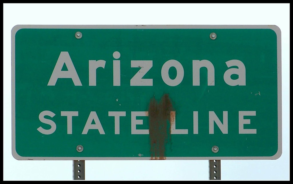Arizona State Line Monument Valley, Arizona. Will Flickr