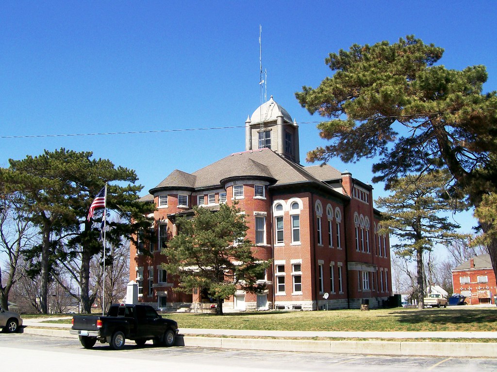 Caldwell County Courthouse (Kingston Missouri) Formed in 1… Flickr