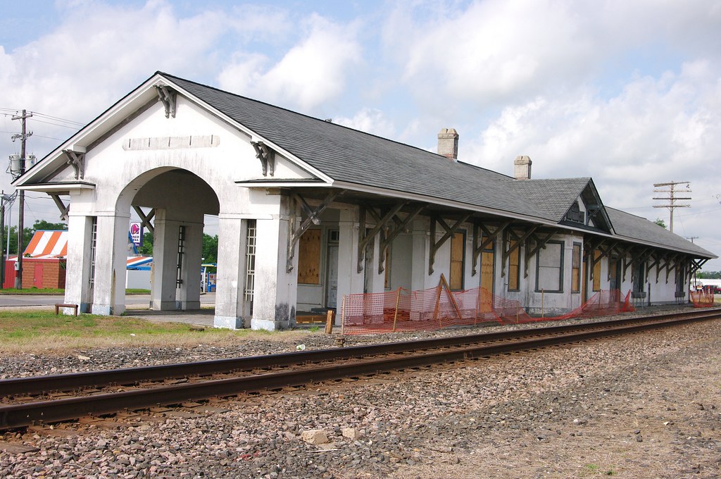 Liberty, TX train station Built by Texas & New Orleans Rai… Flickr