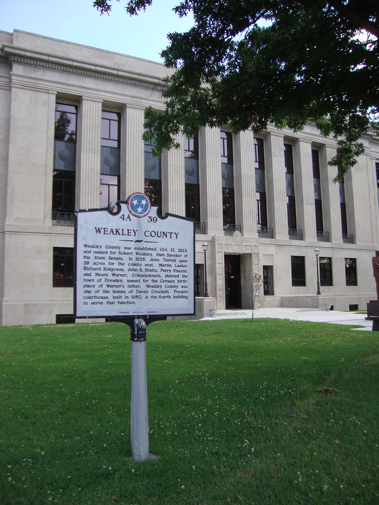 Weakley County Courthouse Detail and Marker (Dresden, Tenn… Flickr