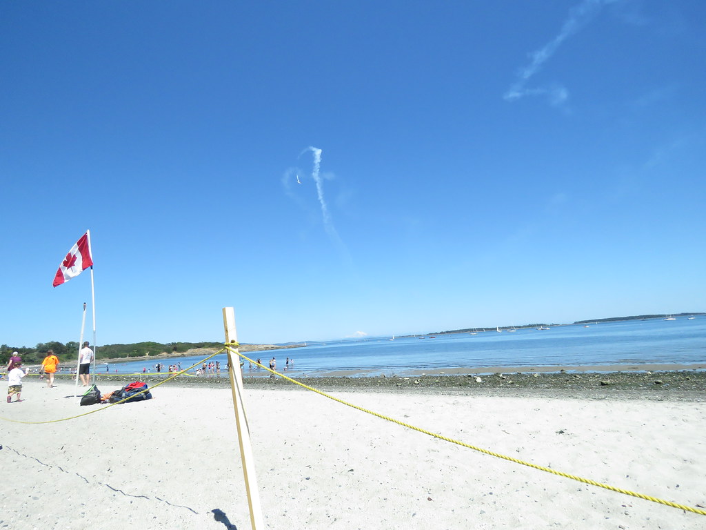 IMG_7454 Oak Bay Tea Party at Willows Beach June 7, 2015 … Flickr