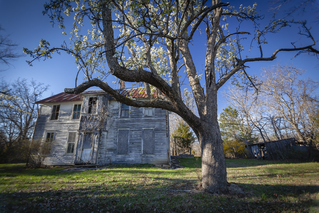 Dixie House Abandoned House near Dixie Missouri by Notley … Flickr