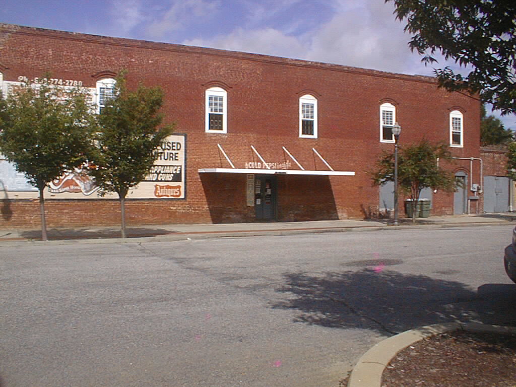 09270009 A place in Dillon SC where one could get a cold P… Flickr