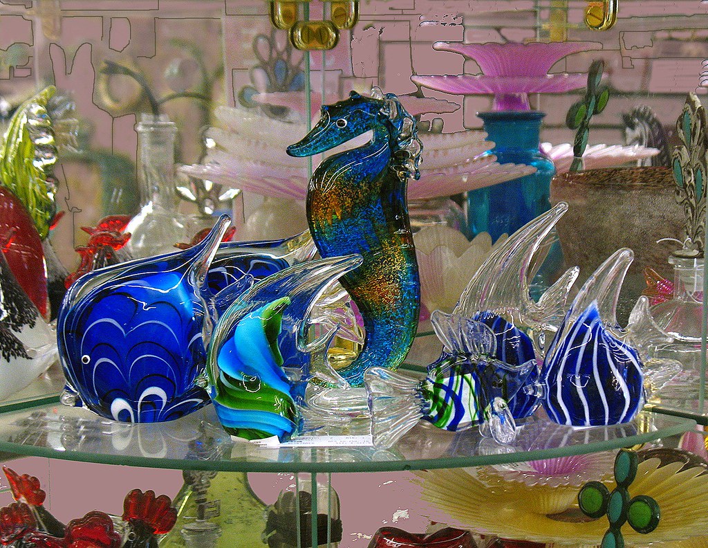 Glass Seahorse Decorative glass figurines. May 2014. PINKE Flickr