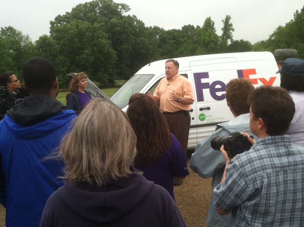 Memphis 2012 039 Dennis Beal, FedEx Express vice president… Flickr