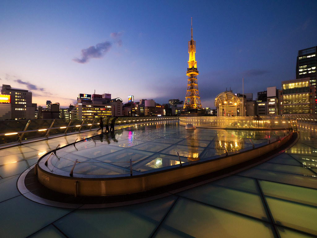 オアシス21とテレビ塔 Oasis 21 & Nagoya TV Tower 愛知県名古屋市東区東桜1丁目 Higa… Flickr