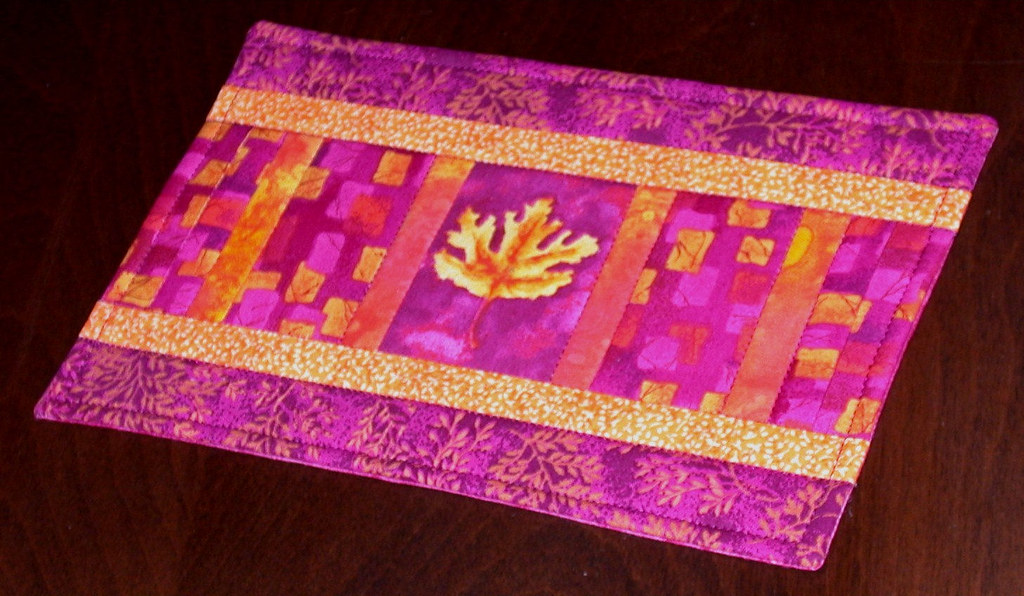 Simple Patchwork Mug Rug This simple little mug rug was ma… Flickr