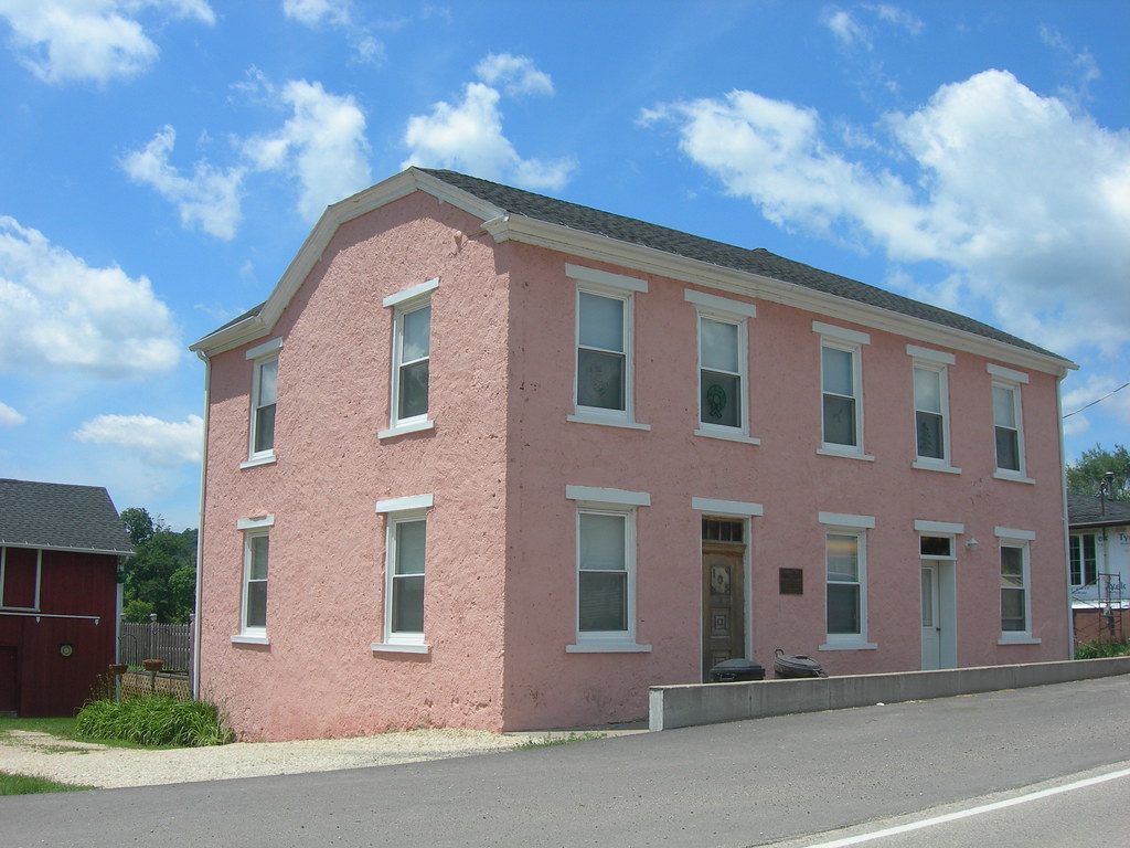 St Donatus Apartments St Donatus, Iowa Probably constructe… Flickr