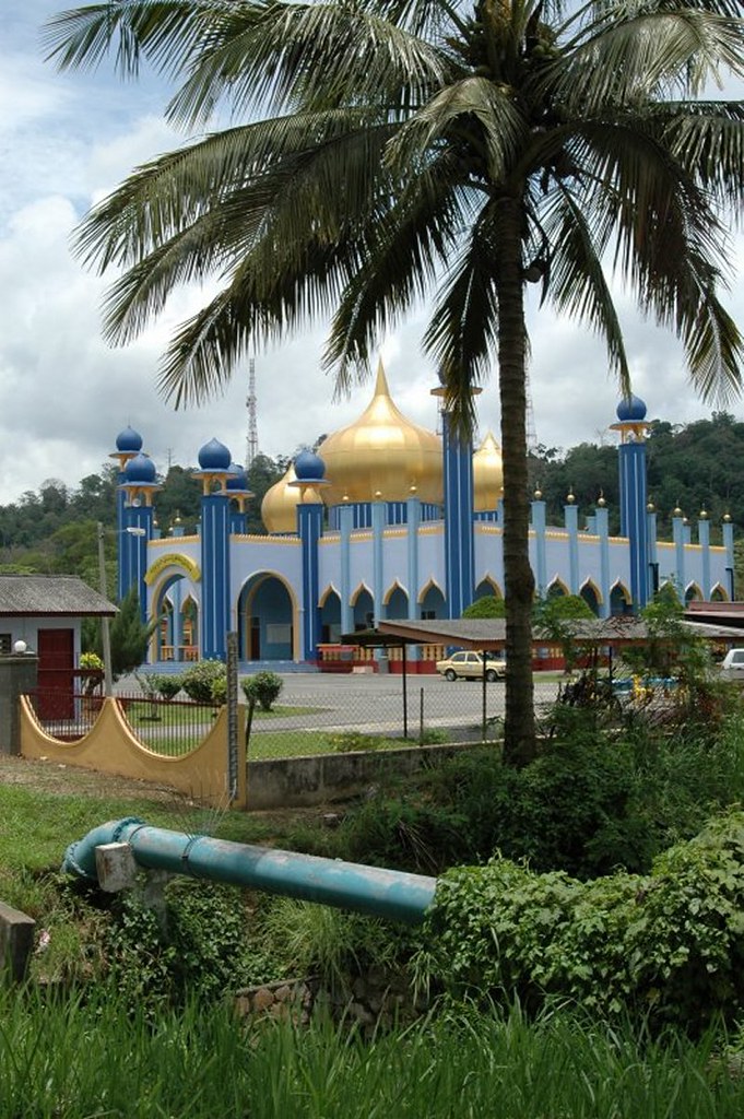 A mosque in Jerantut Izzul Islami Flickr