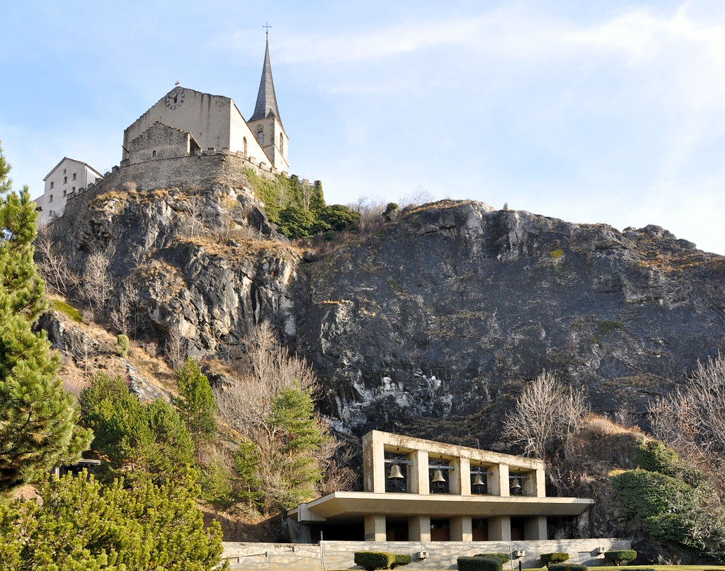 Rarogne Felsenkirche Ancienne église sur le rocher....au… Flickr