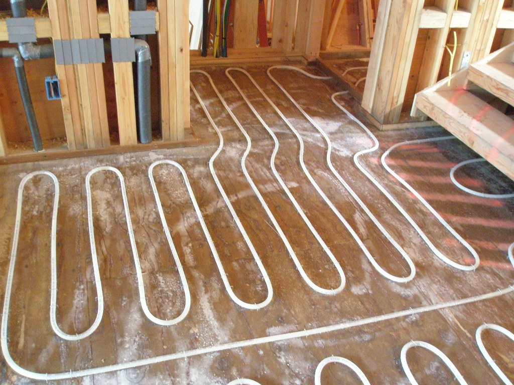 Radiant heat flooring lunaholoser