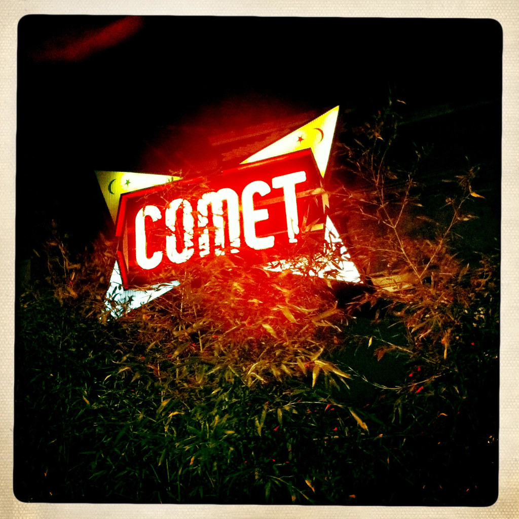 comet sign Lukas Eklund Flickr