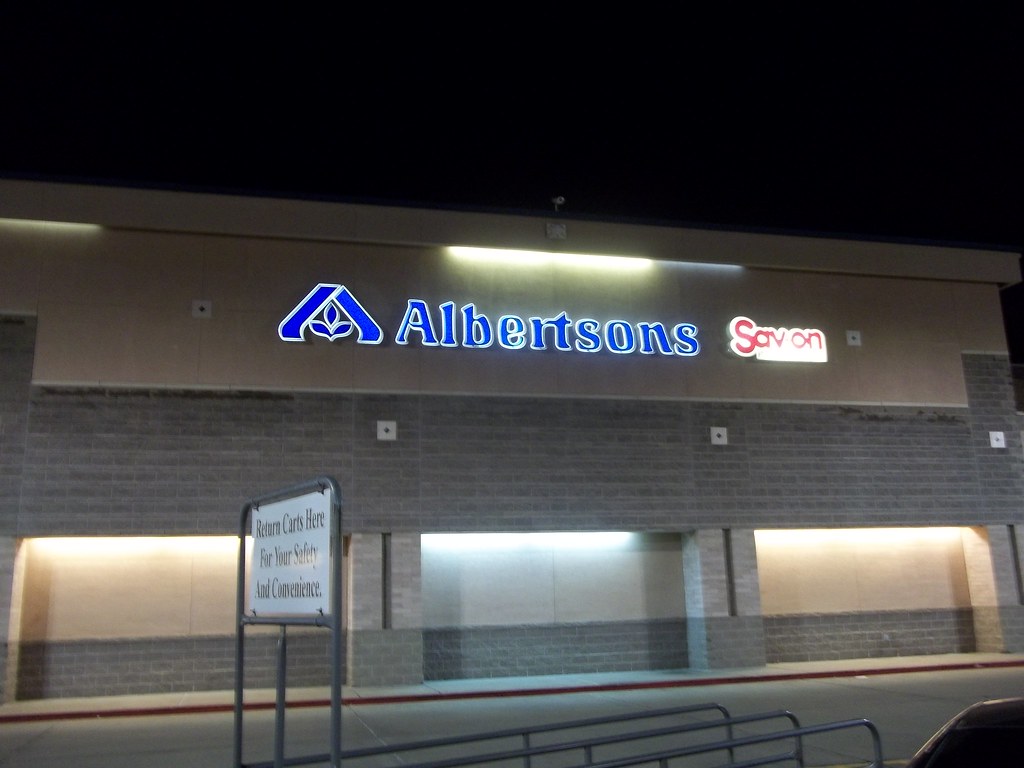 Albertsons LLC Exterior of Albertsons on Albertsons on Col… Flickr