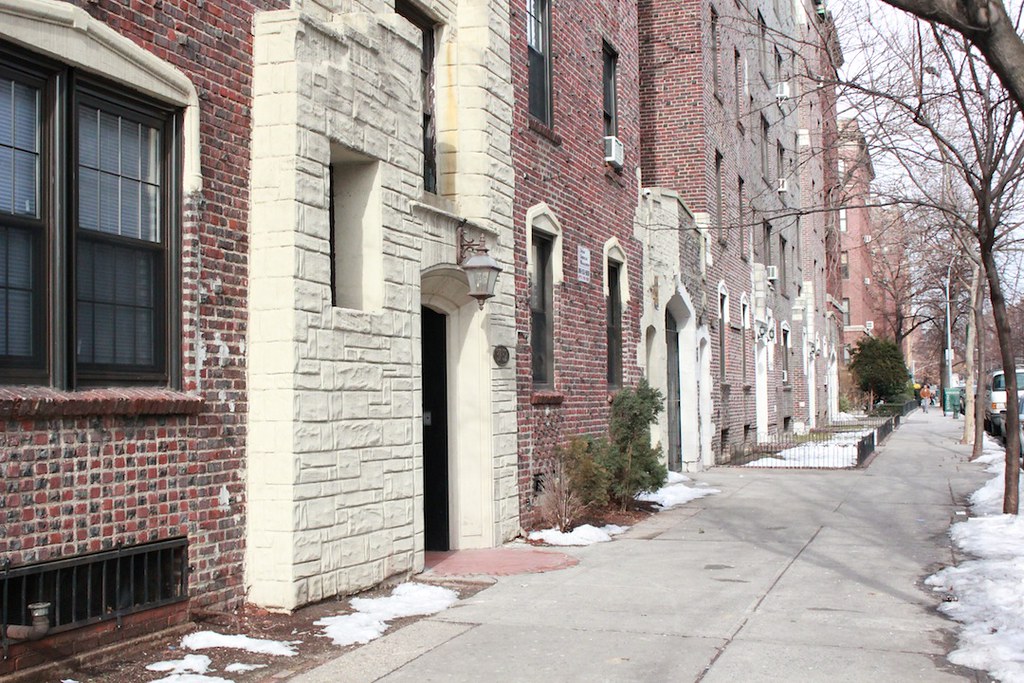 Jackson Heights Rentals visit f… Flickr