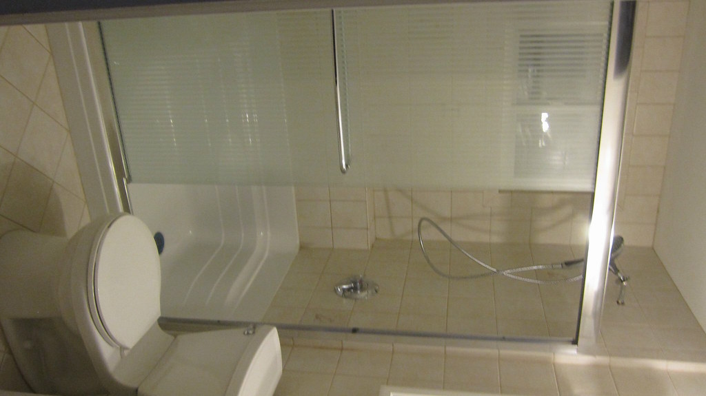 Hauppauge Bathroom Kit Bigelow Flickr