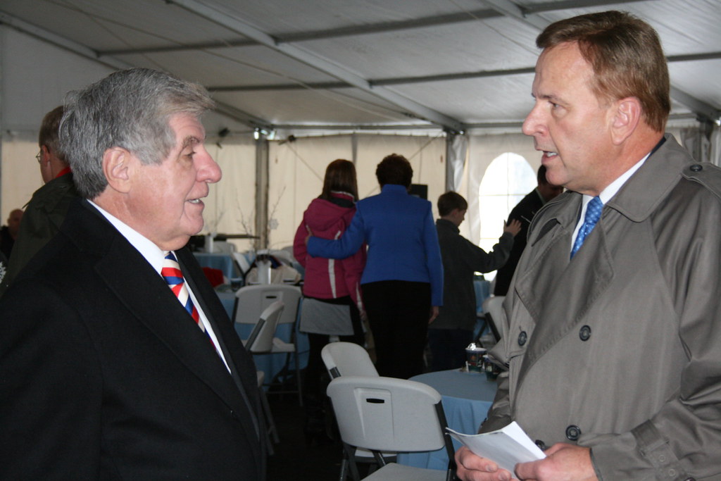 Senator Nelson attends ribbon cutting in McCook, NE on 19… Flickr