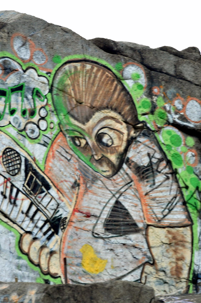 Graffiti in Quincy Ma Quarry graffiti in an abandoned Quin… Flickr