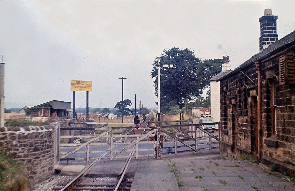 Grimsargh Station and Level Crossing 1964 A view towards L… Flickr