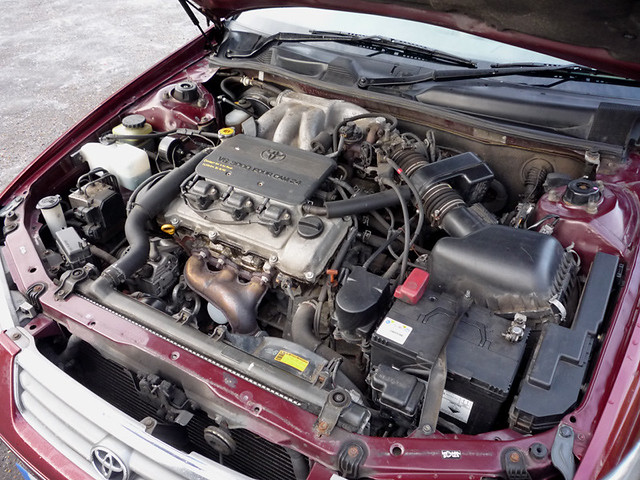 2000 Toyota Camry V6 engine bay | Rather more going on in he… | Flickr